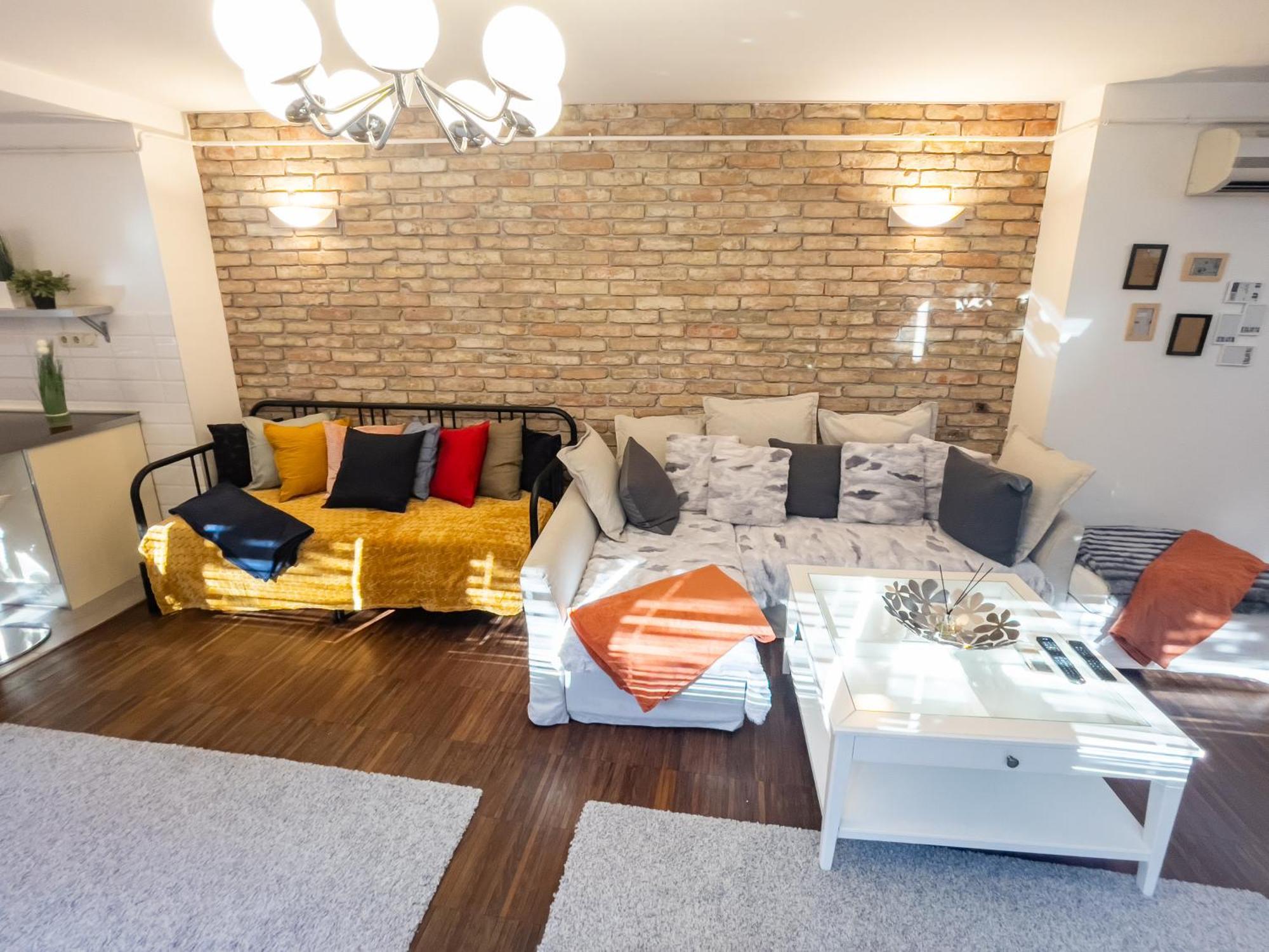 Luxurious Penthouse In The Heart Of Будапеща Екстериор снимка