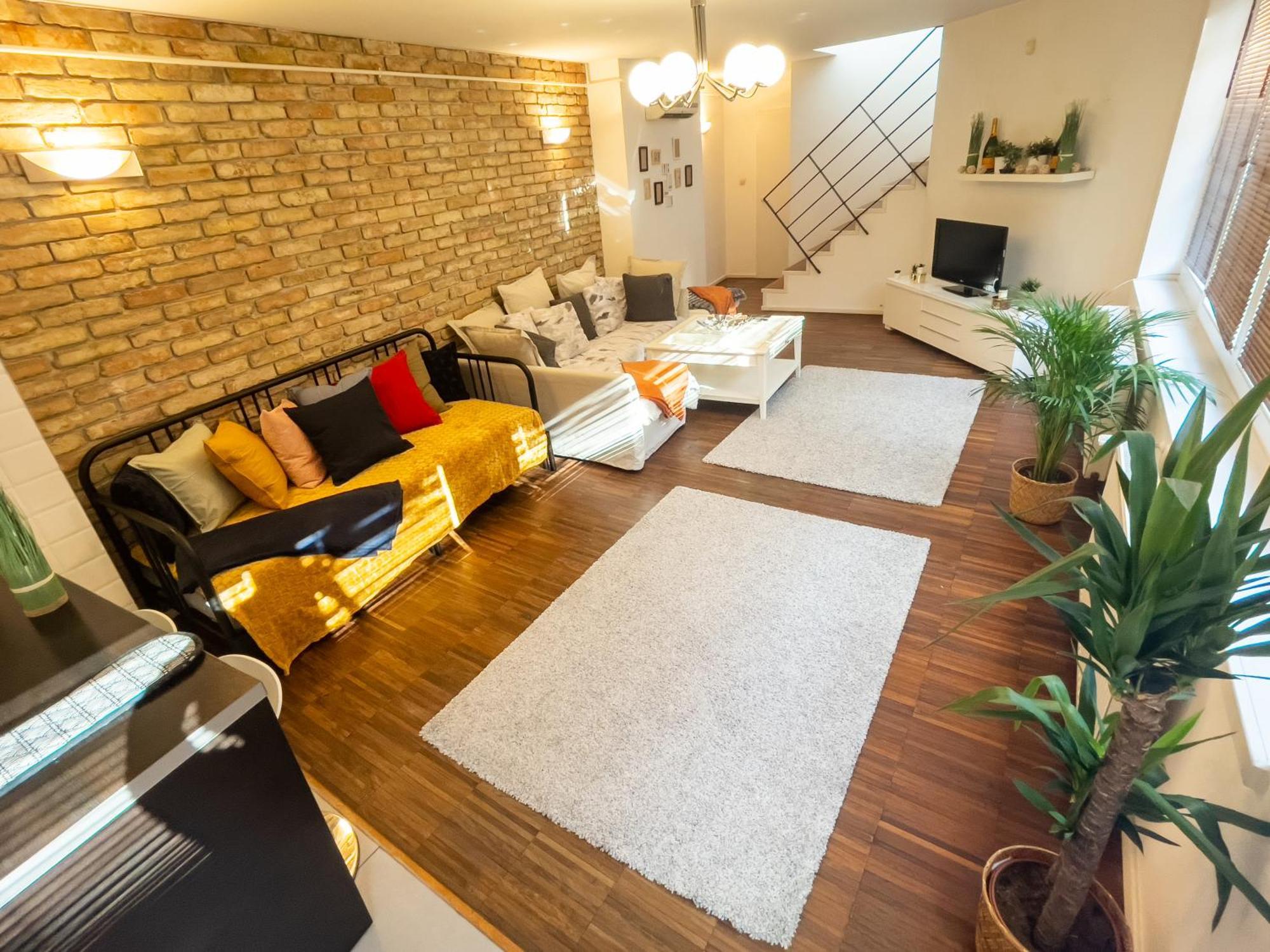Luxurious Penthouse In The Heart Of Будапеща Екстериор снимка